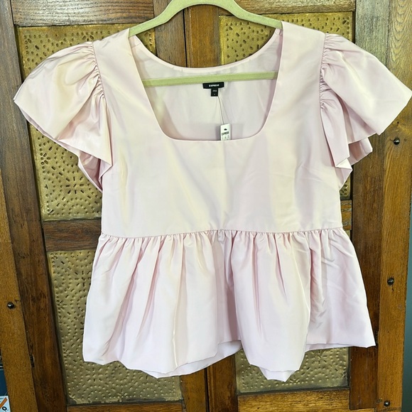 NWT Express Peplum Flutter sleeve top - Picture 1 of 3